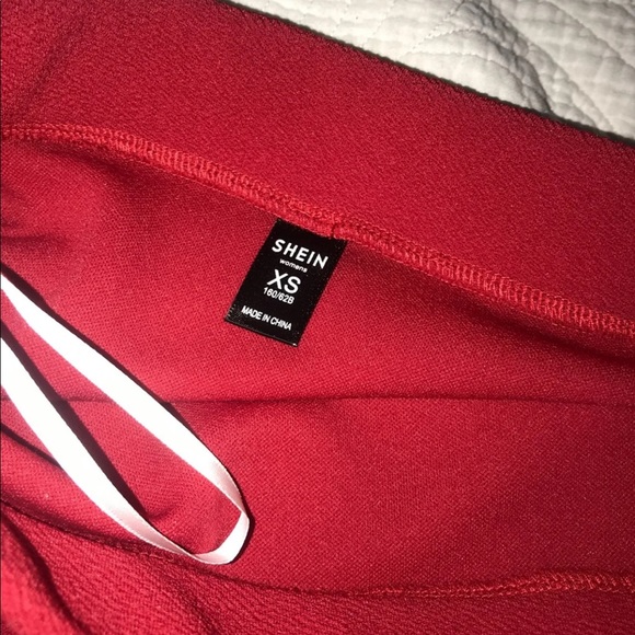 Red Flounce Hem Solid Skirt - Picture 3 of 3